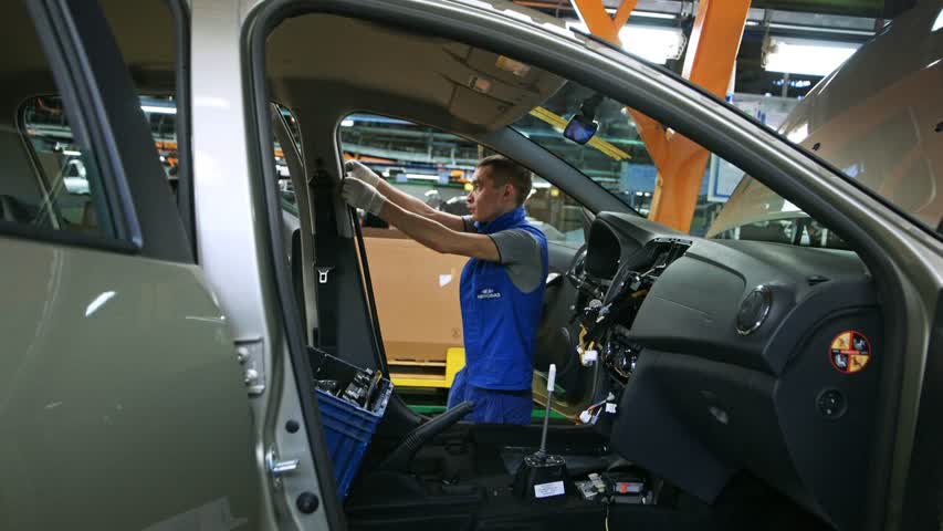 Фото - «АвтоВАЗ» отказался возобновлять производство Lada X-Ray