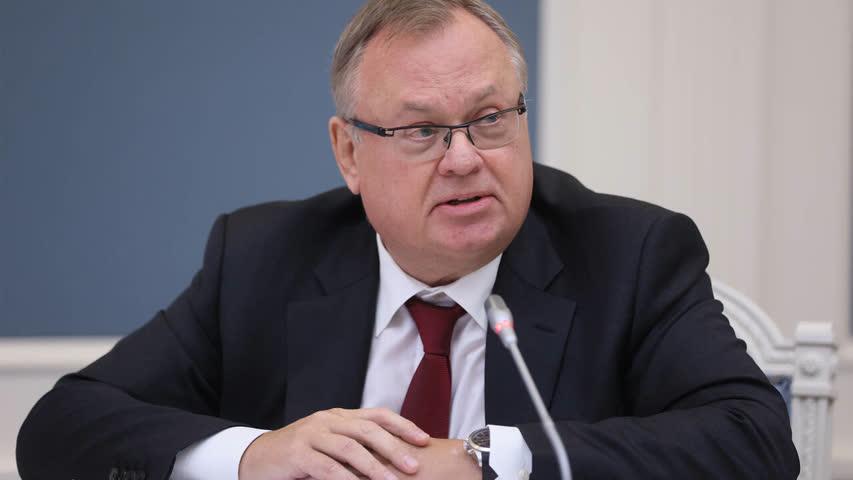 Фото - Глава ВТБ призвал банки отказаться от долларов и евро
