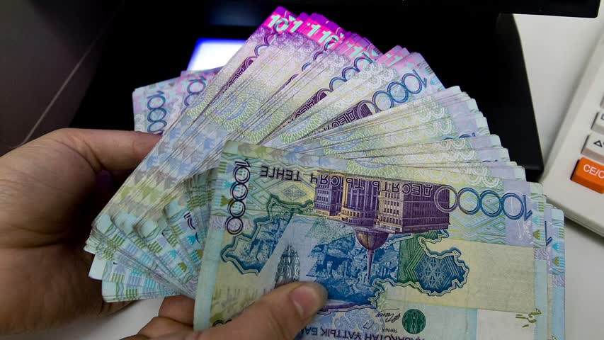 Фото - Россияне стали активно интересоваться одной валютой