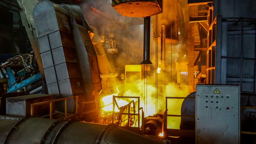 Фото - Российское машиностроение резко сократило закупки стали